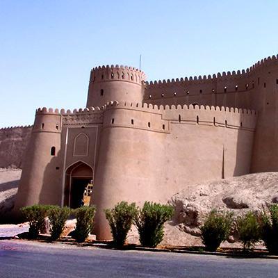 ارگ انار قلعه ای تاریخی در کرمان